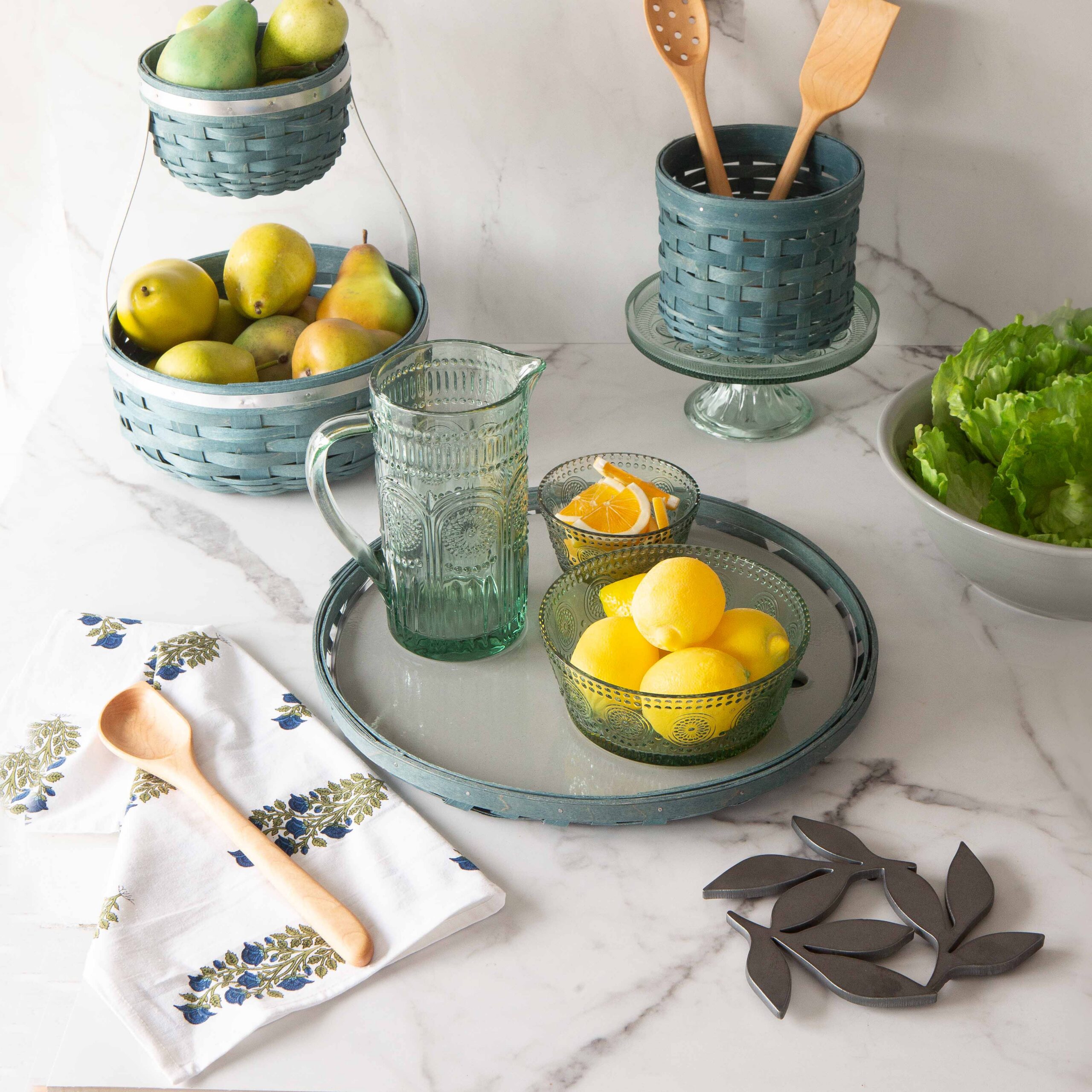 modern farmhouse decor and accessories